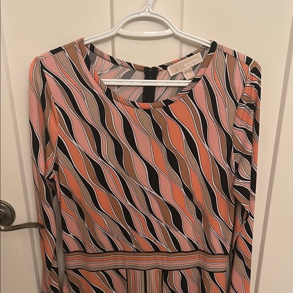MICHAEL Michael Kors Coral and Black Lined Dress Long Sleeve, size M - Picture 2 of 6